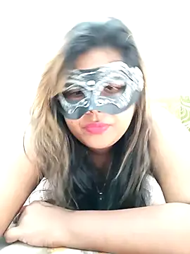 Snapshot of littlequeen77 chatting on 02/04/25, 10:21 littlequeen77 online show from 02/04/25, 10:21