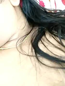 Snapshot of littlequeen77 chatting on 02/28/25, 03:04 littlequeen77 online show from 02/28/25, 03:04