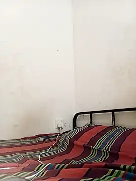 Snapshot of littlequeen77 chatting on 03/07/25, 07:19 littlequeen77 online show from 03/07/25, 07:19