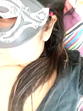 Snapshot of littlequeen77 chatting on 03/08/25, 10:56 littlequeen77 online show from 03/08/25, 10:56