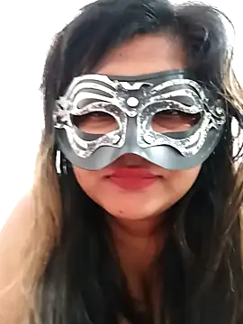 Snapshot of littlequeen77 chatting on 03/23/25, 02:15 littlequeen77 online show from 03/23/25, 02:15