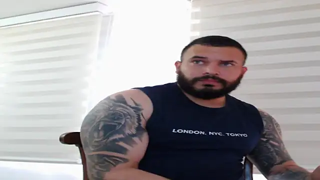 alexandergranda71 online show from 02/09/25, 06:16