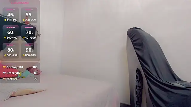 Snapshot of Rubi_30 chatting on 02/27/25, 08:09 Rubi 30 online show from 02/27/25, 08:09