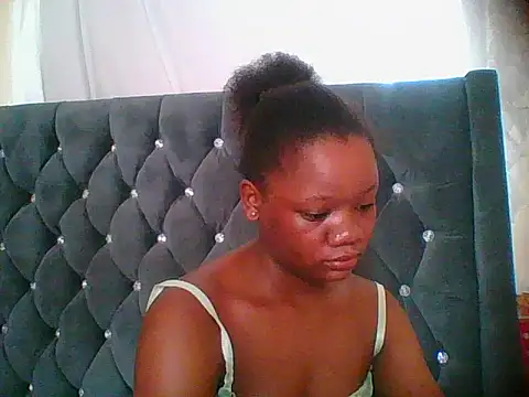 HotJeylee online show from 12/21/25, 09:27