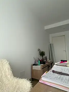 streetdoll online show from 02/10/26, 08:18