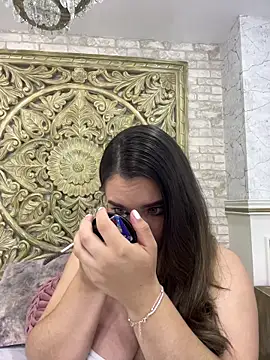 ThaniaJones online show from 03/12/26, 12:11