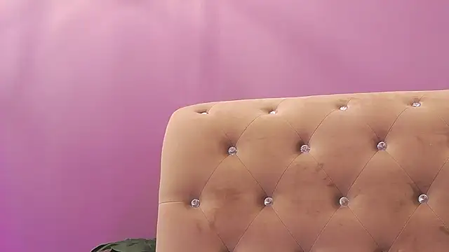 Snapshot of BrianaKennedi chatting on 03/06/25, 10:20 BrianaKennedi online show from 03/06/25, 10:20