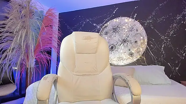 Snapshot of CamilaPreston chatting on 11/26/25, 08:04 CamilaPreston online show from 11/26/25, 08:04