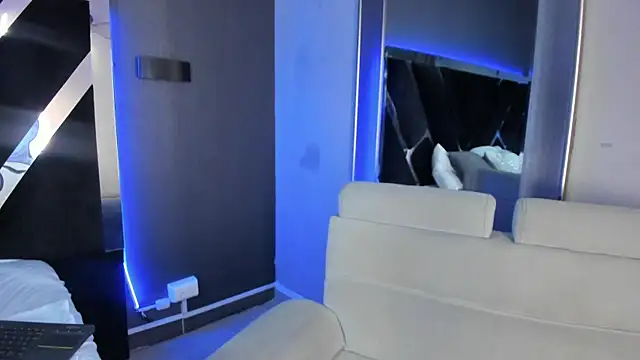 Snapshot of PaulinaDuarte chatting on 07/11/26, 11:57 PaulinaDuarte online show from 07/11/26, 11:57