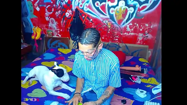 deivid estrada online show from 03/21/25, 07:24