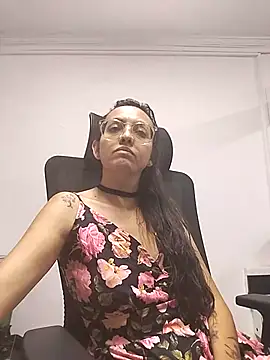 Snapshot of dalilla_macherano chatting on 03/13/25, 11:27 dalilla macherano online show from 03/13/25, 11:27