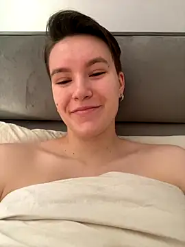 Snapshot of JessieFlower chatting on 11/13/25, 08:35 JessieFlower online show from 11/13/25, 08:35