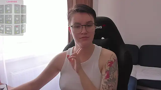 Snapshot of JessieFlower chatting on 07/04/26, 07:47 JessieFlower online show from 07/04/26, 07:47