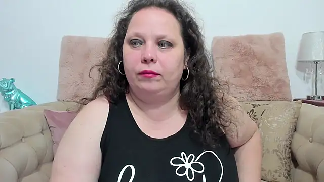 KarolineJoyy online show from 02/12/25, 08:29