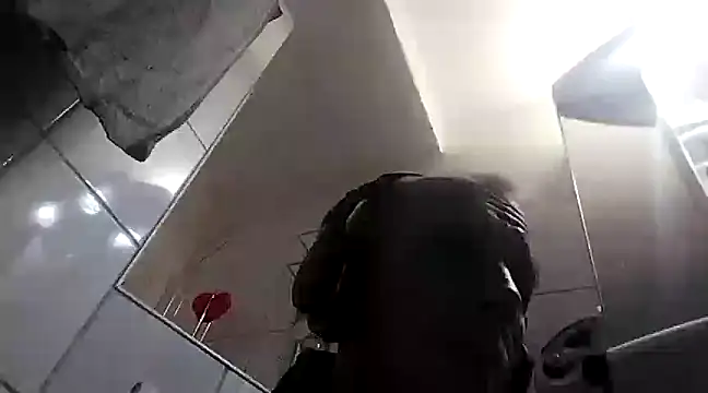 Snapshot of BongChannel chatting on 01/01/25, 04:07 BongChannel online show from 01/01/25, 04:07