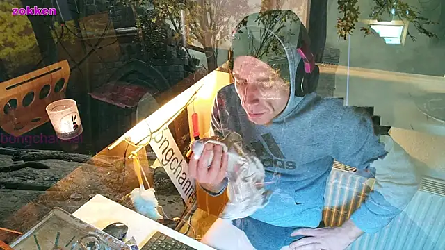 Snapshot of BongChannel chatting on 01/05/25, 02:27 BongChannel online show from 01/05/25, 02:27