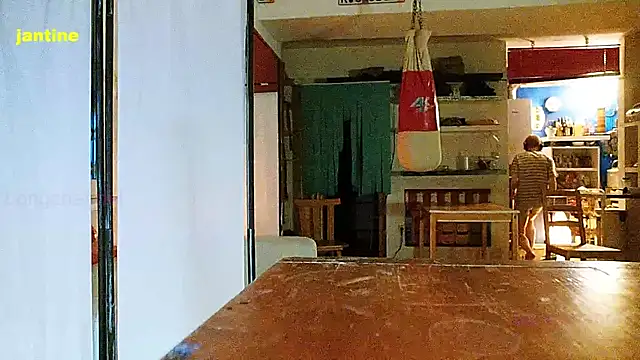 Snapshot of BongChannel chatting on 01/23/25, 07:22 BongChannel online show from 01/23/25, 07:22