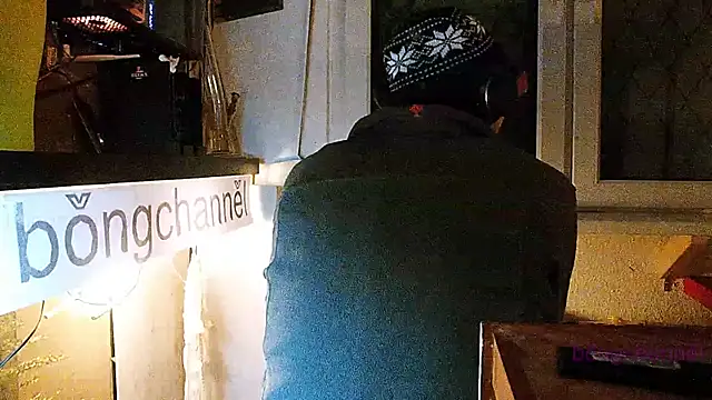 Snapshot of BongChannel chatting on 01/24/25, 10:08 BongChannel online show from 01/24/25, 10:08