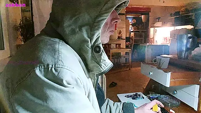 Snapshot of BongChannel chatting on 01/28/25, 05:03 BongChannel online show from 01/28/25, 05:03