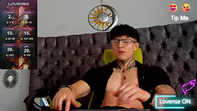 Snapshot of Jeins_carter chatting on 01/16/25, 05:01 Jeins carter online show from 01/16/25, 05:01