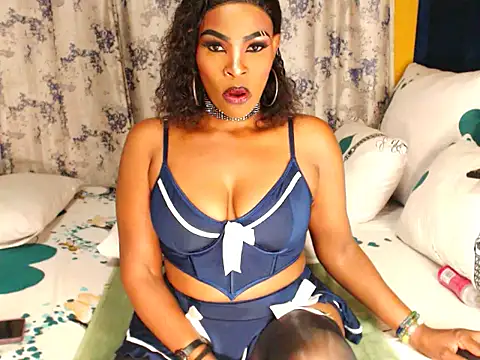 ChloeTyler23 online show from 02/11/26, 09:47