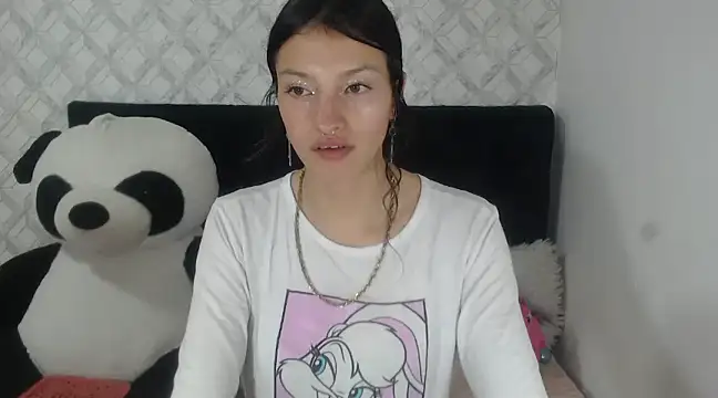 Emma-Wilson online show from 02/25/25, 04:35