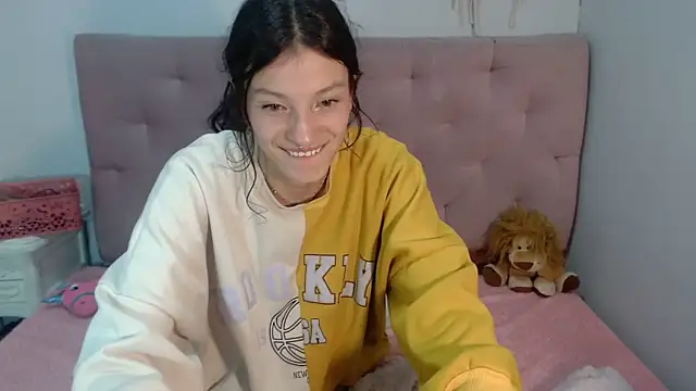 Emma-Wilson online show from 03/15/25, 08:26