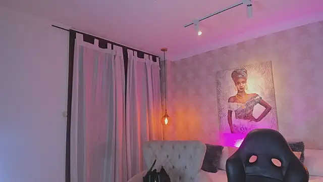 Shantall   online show from 01/14/26, 11:16