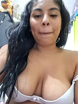 Snapshot of Angela_36 chatting on 12/03/24, 09:00 Angela 36 online show from 12/03/24, 09:00