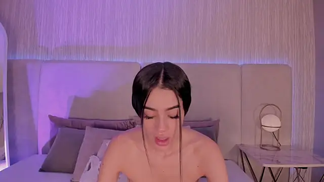 Snapshot of MALENA-ANGEL chatting on 10/17/25, 08:55 MALENA-ANGEL online show from 10/17/25, 08:55