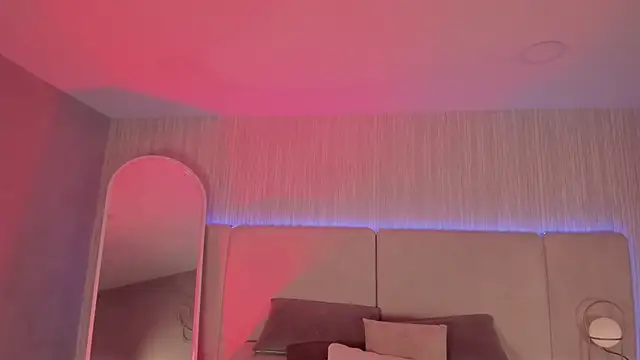 Snapshot of MALENA-ANGEL chatting on 11/26/25, 07:59 MALENA-ANGEL online show from 11/26/25, 07:59