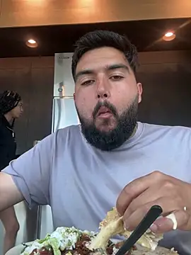 bigdickgio6923 online show from 02/15/26, 09:00