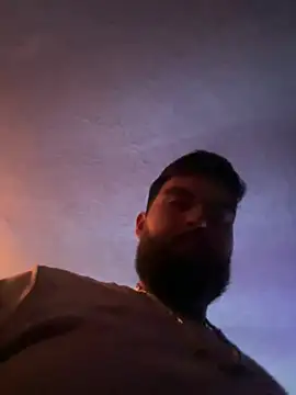 bigdickgio6923 online show from 02/22/26, 01:29