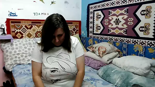 Snapshot of AdelineBlueEyes chatting on 10/07/25, 11:18 AdelineBlueEyes online show from 10/07/25, 11:18