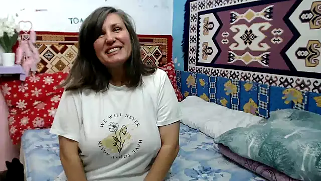 Snapshot of AdelineBlueEyes chatting on 10/25/25, 10:56 AdelineBlueEyes online show from 10/25/25, 10:56