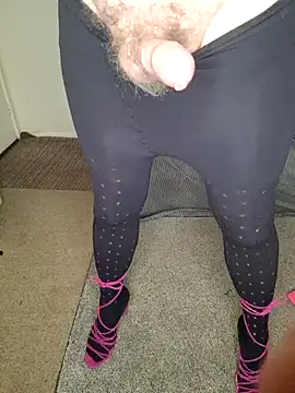 Snapshot of ellie-tv chatting on 10/20/25, 08:48 ellie-tv online show from 10/20/25, 08:48