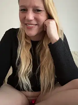 MoniqueLaFee online show from 01/24/25, 07:51