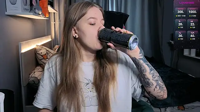 candy maggie online show from 02/11/25, 09:09