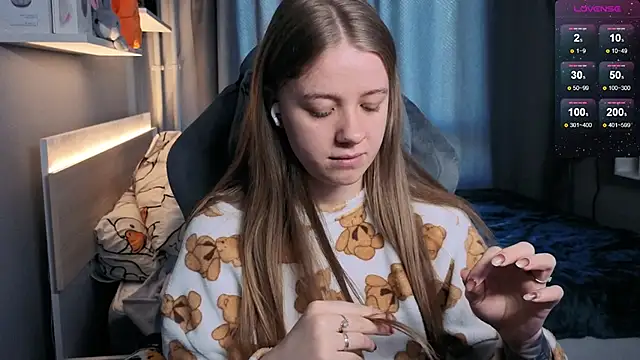 candy maggie online show from 03/19/25, 01:07