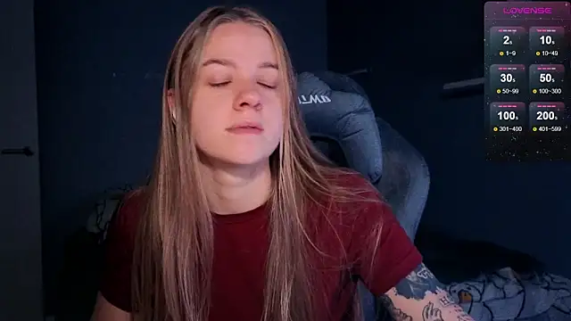 candy maggie online show from 10/04/25, 05:33