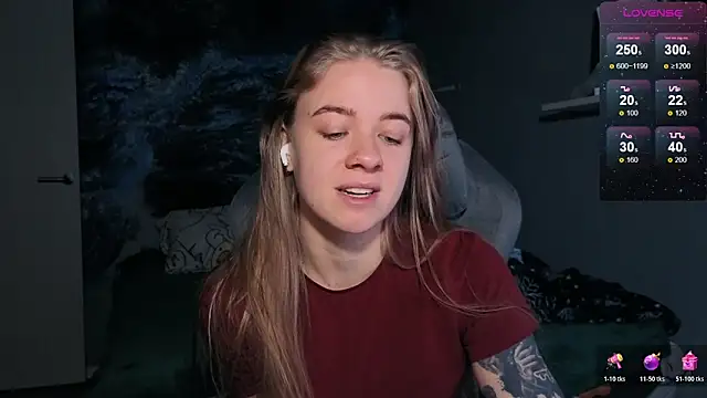 candy maggie online show from 11/30/25, 01:59