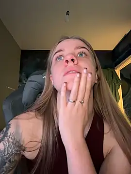 candy maggie online show from 01/10/26, 01:02