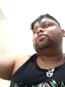 Snapshot of julywwrt chatting on 12/19/24, 10:24 julywwrt online show from 12/19/24, 10:24