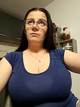 KristenVega online show from 11/07/25, 05:24