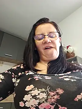 KristenVega online show from 11/25/25, 10:37