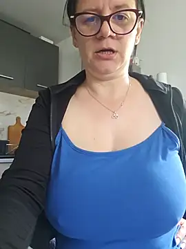 KristenVega online show from 05/19/26, 08:09