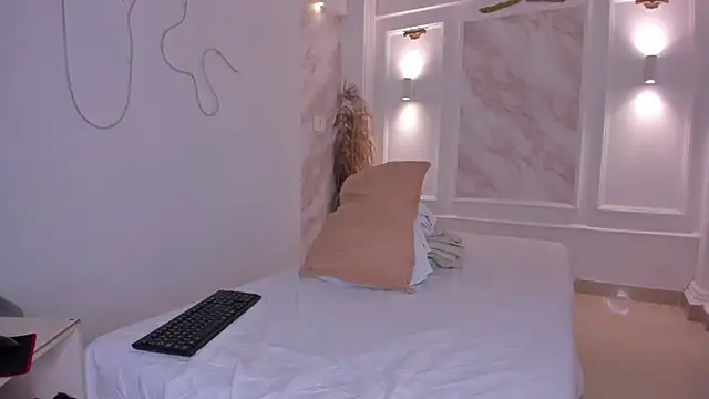 Snapshot of NastassjaCandy chatting on 10/22/25, 07:02 NastassjaCandy online show from 10/22/25, 07:02