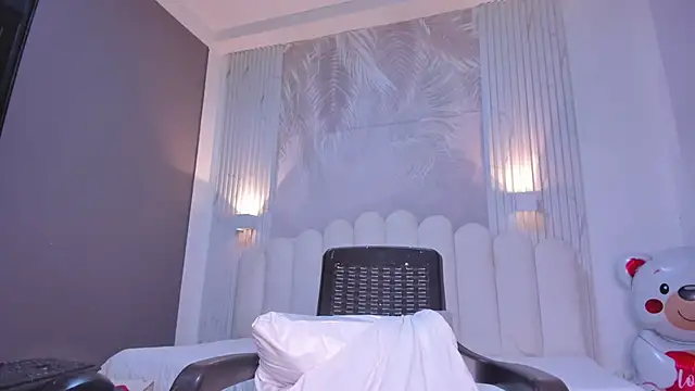 Snapshot of NastassjaCandy chatting on 03/02/26, 07:43 NastassjaCandy online show from 03/02/26, 07:43