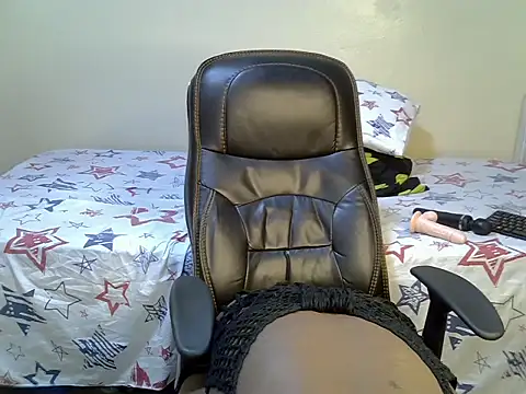 Snapshot of QueenJelly_Sexy chatting on 12/16/25, 08:47 QueenJelly Sexy online show from 12/16/25, 08:47