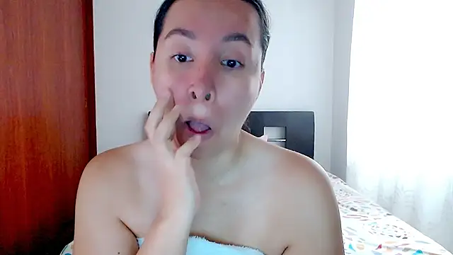 emely sexx20 online show from 11/24/25, 02:39